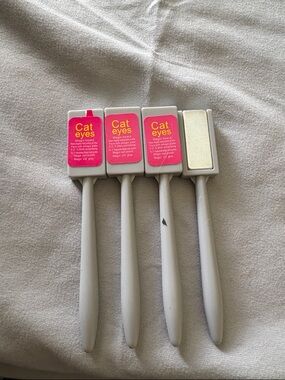 UV Gel Cat Eyes Magnets- Pink Labels